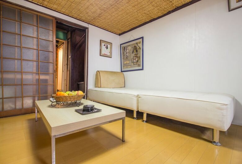 Hostal Gojo Paradiso Homes Restaurant And Bar - Hostel