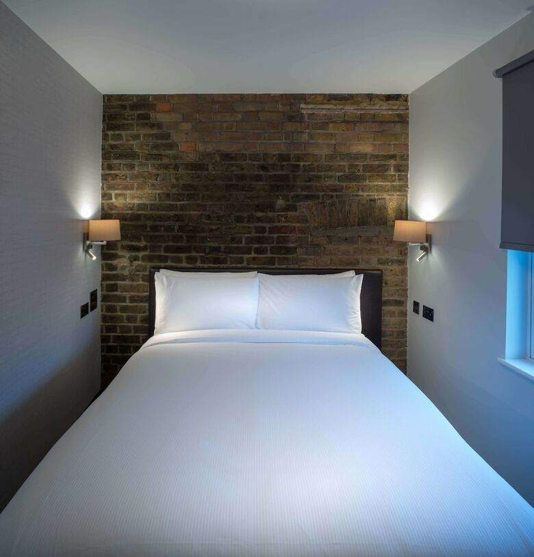 Camden Enterprise Hotel