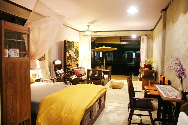 Hotel Bang Luang House