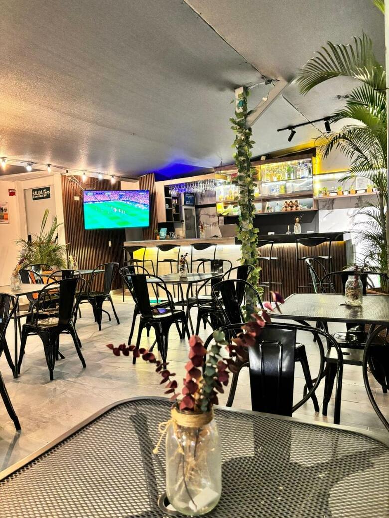 Hotel Laureles Plaza