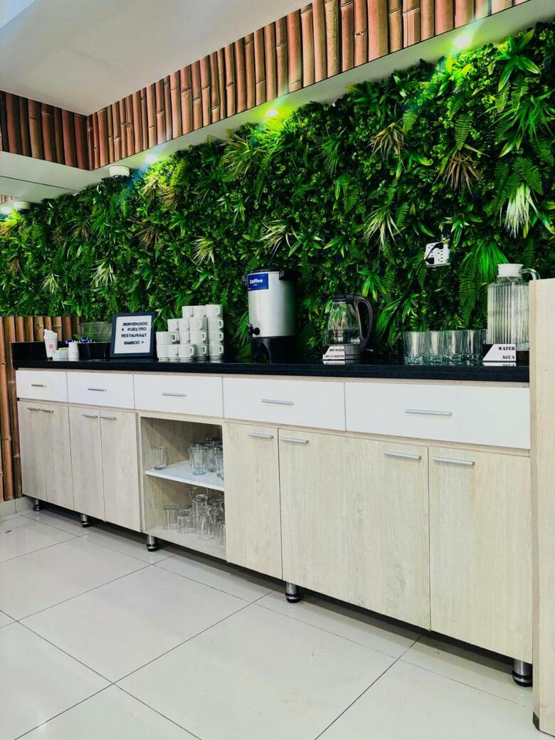 Hotel Laureles Plaza