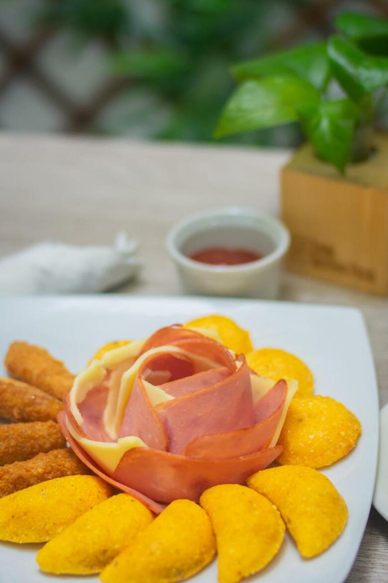 Hotel Laureles Plaza
