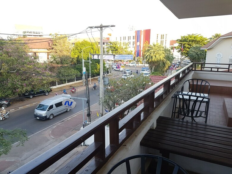 Av Hotel