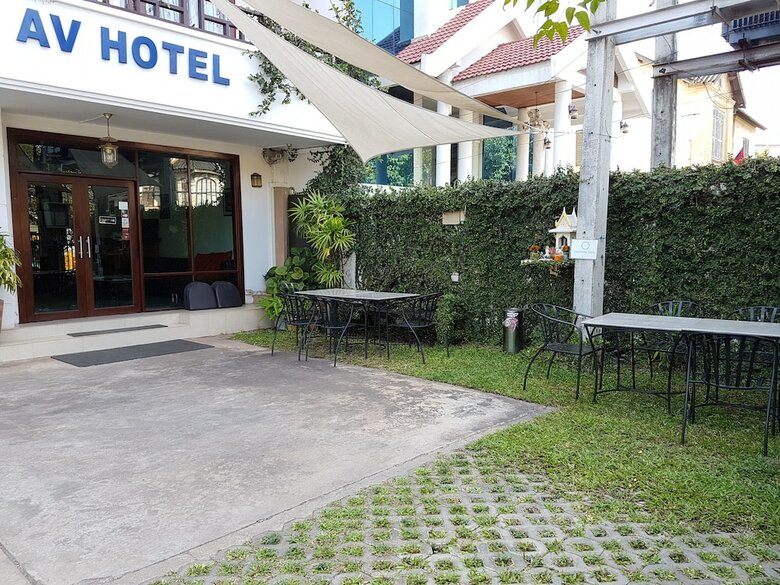 Av Hotel