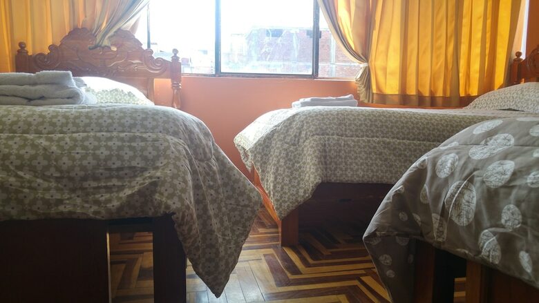 Hostal Ururi Stay