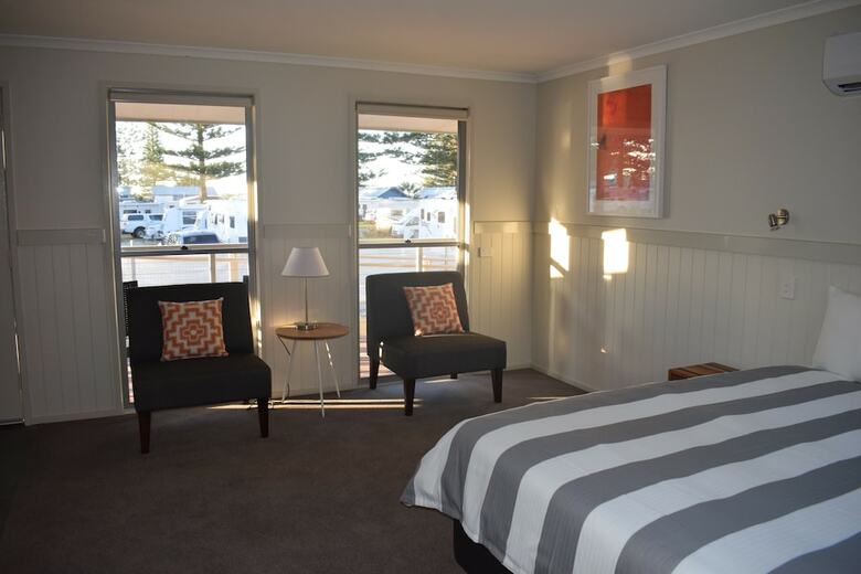 Cabana Nrma Port Macquarie Breakwall Holiday Park