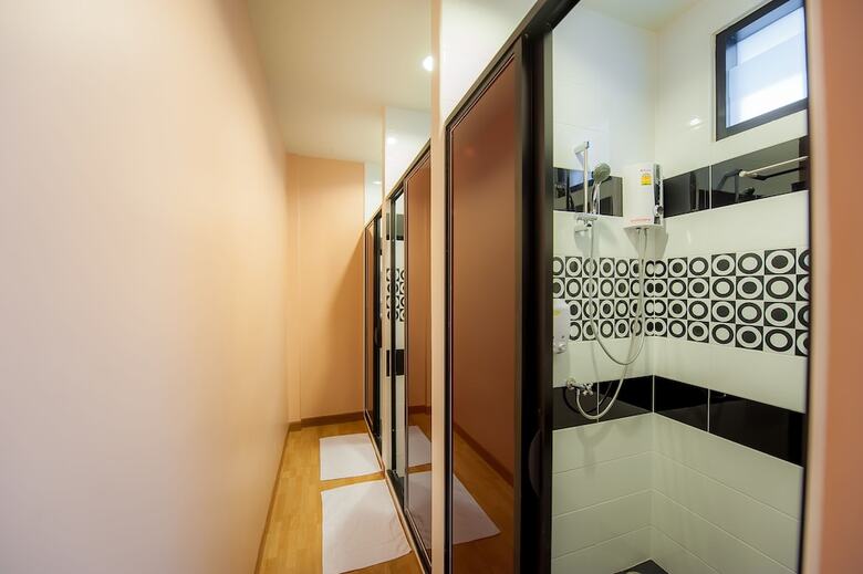Hostal Full House Khaosan - Hostel
