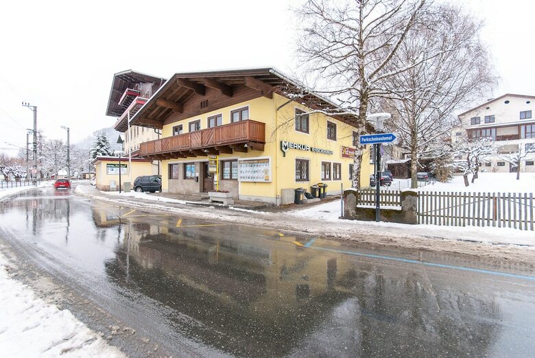 Ski-n-lake City Apartments
