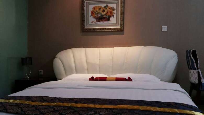 3rd-degree Seascape Apartment Hotel