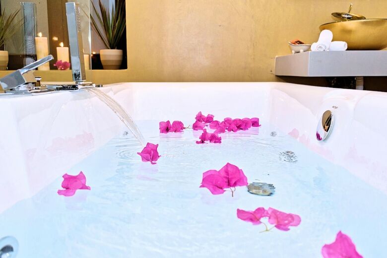 Hotel Diamond Luxury Suites
