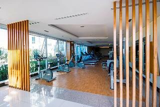 Aparthotel Csuites At 8 Newtown Residences