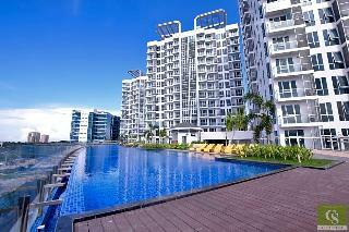 Aparthotel Csuites At 8 Newtown Residences
