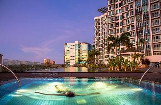Aparthotel Csuites At 8 Newtown Residences