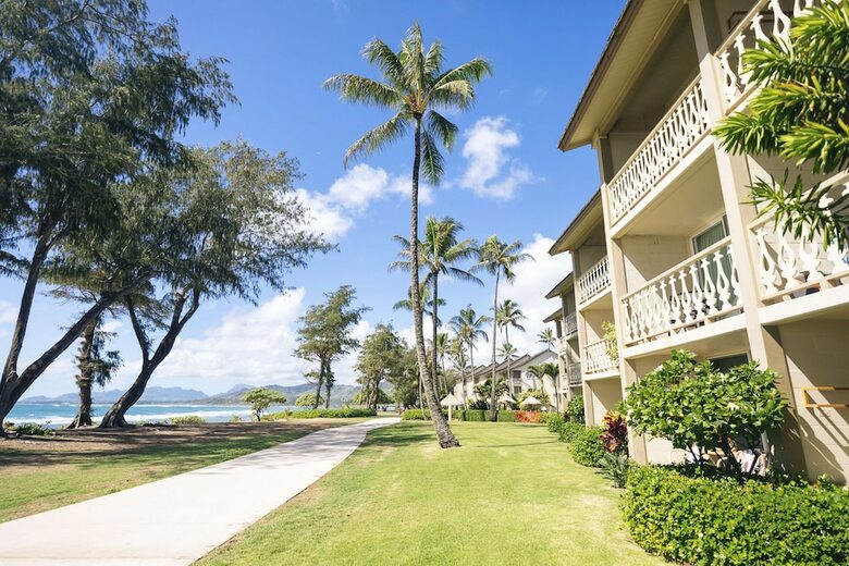 Hotel Aston Islander On The Beach