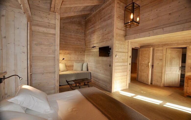 Le Cerf Amoureux Hotel