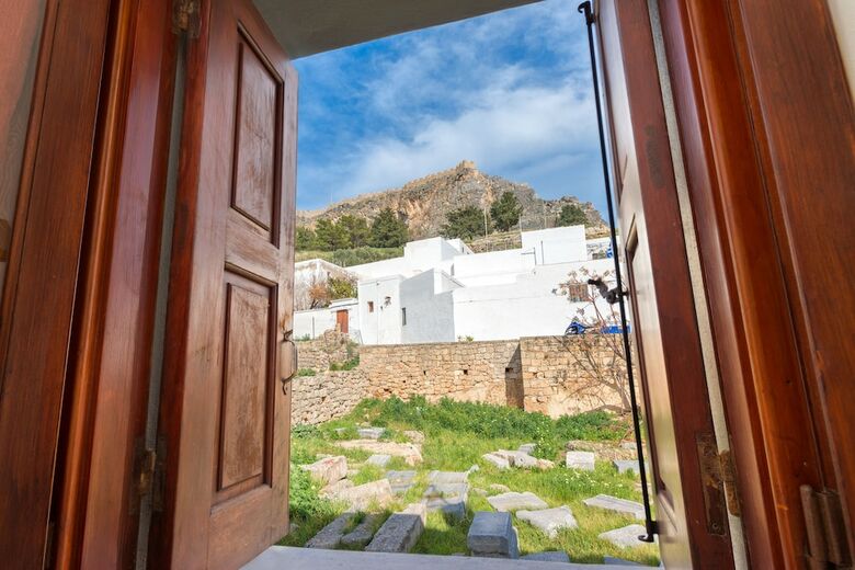 Apartamentos Lindos Citrin Suites