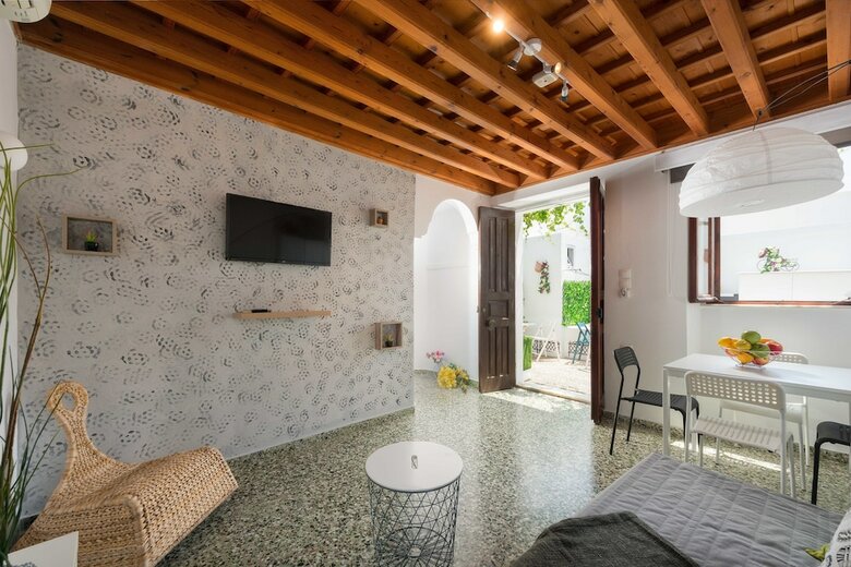 Apartamentos Lindos Citrin Suites