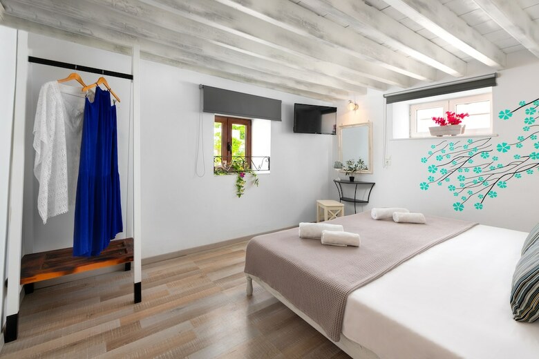 Apartamentos Lindos Citrin Suites