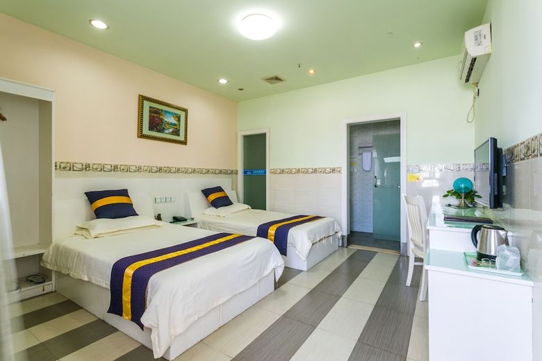 Shanghai Blue House Business Hotel