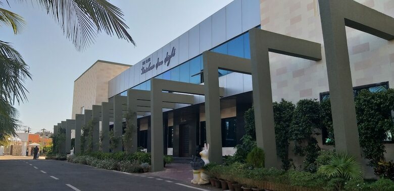 Hotel Om Leisure Resort Puri