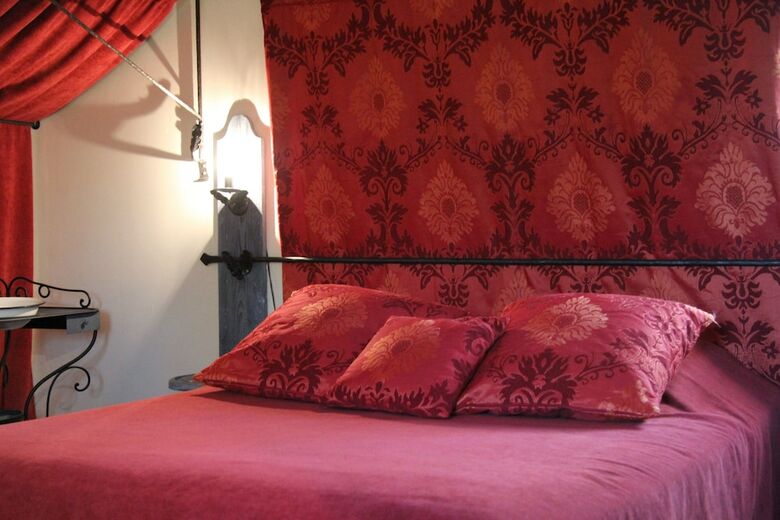 Hotel Le Pommenial de La H�rissonni�re