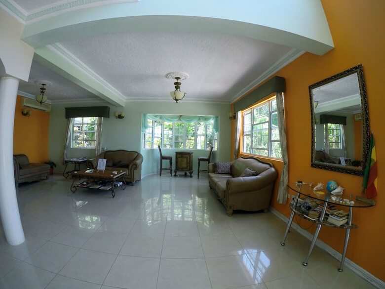 Hotel All Nations Guesthouse