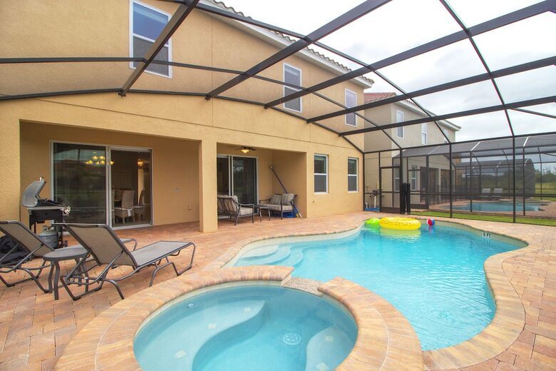 Golden Palms Resort