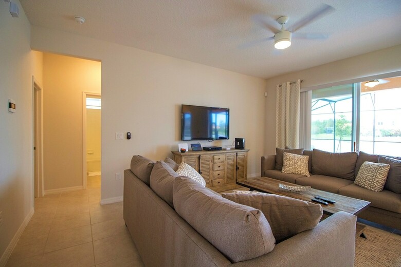 Golden Palms Resort