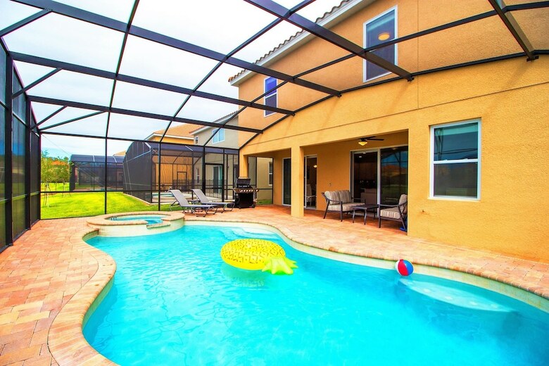 Golden Palms Resort