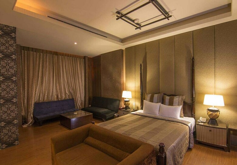 Hotel Js Motel