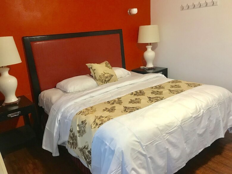 Motel Norwalk Inn & Suites