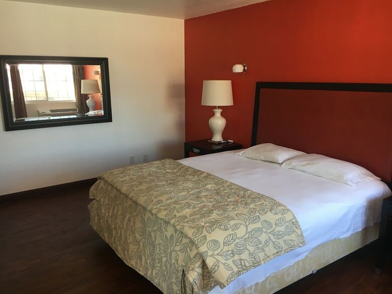 Motel Norwalk Inn & Suites