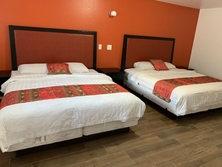 Motel Norwalk Inn & Suites