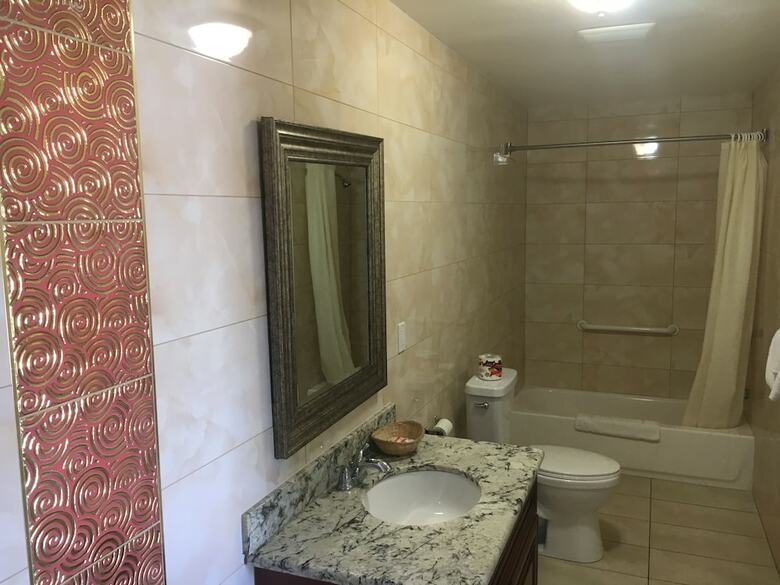 Motel Norwalk Inn & Suites