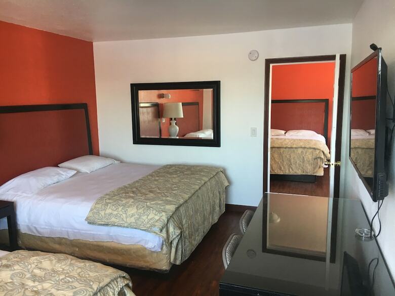 Motel Norwalk Inn & Suites