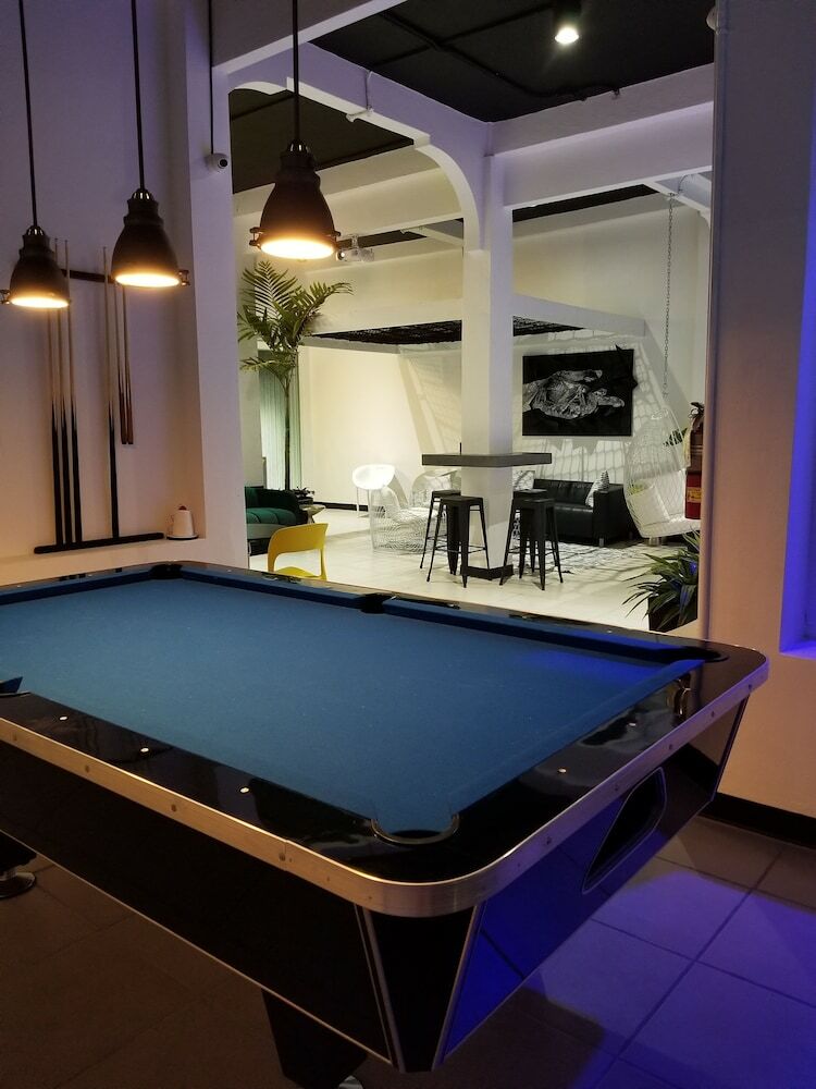 Hostal Nomada Urban Beach Hostel - Adults Only
