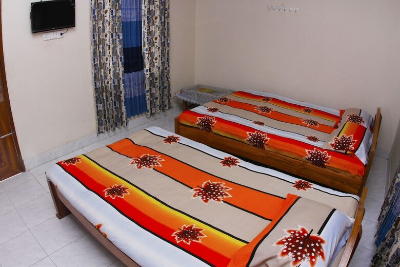 Hotel Himachol Tourist Lodge