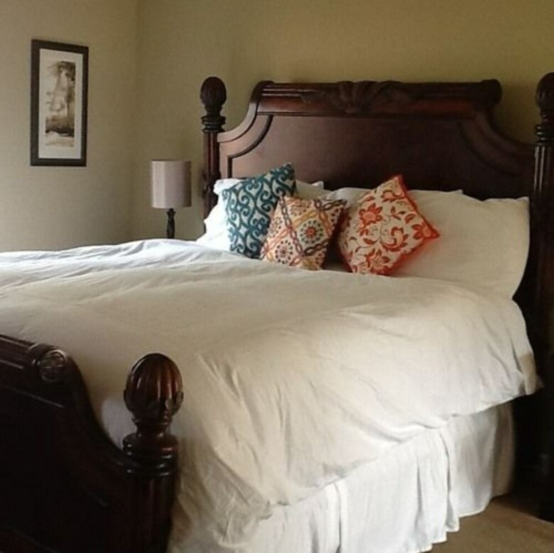 Bed & Breakfast Inn At The Lake