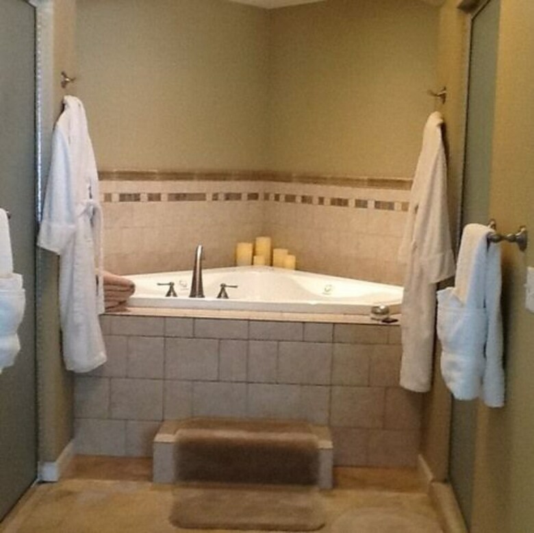 Bed & Breakfast Inn At The Lake
