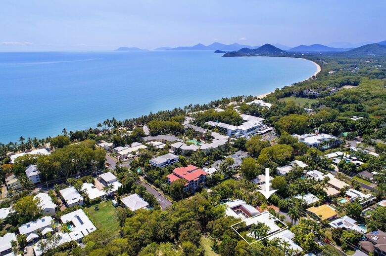 Lamu At Palm Cove