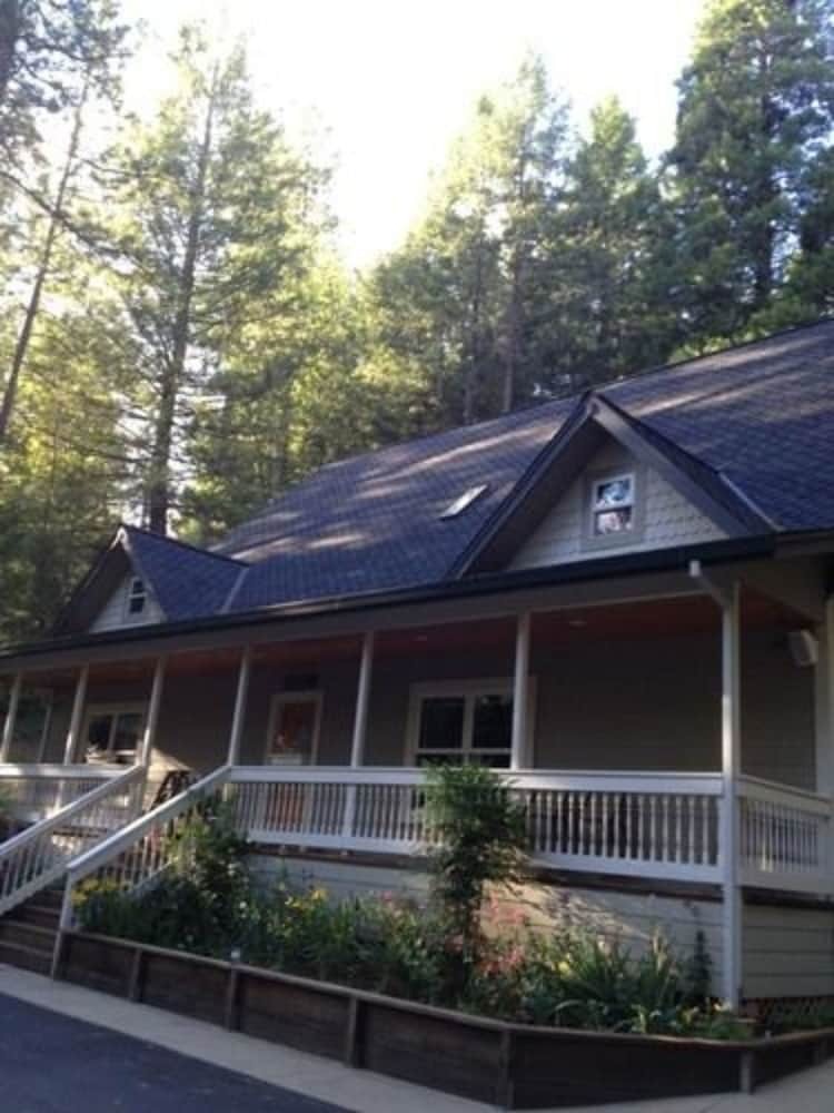 Bed & Breakfast North Canyon Inn