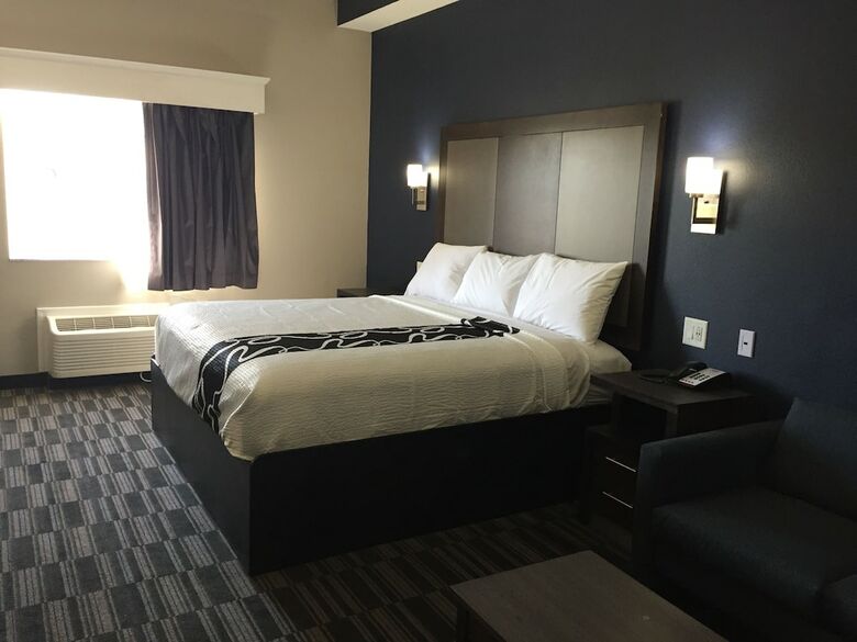 Hotel Home Inn And Suites