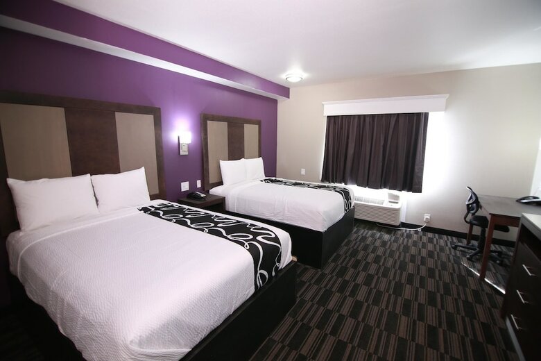 Hotel Home Inn And Suites
