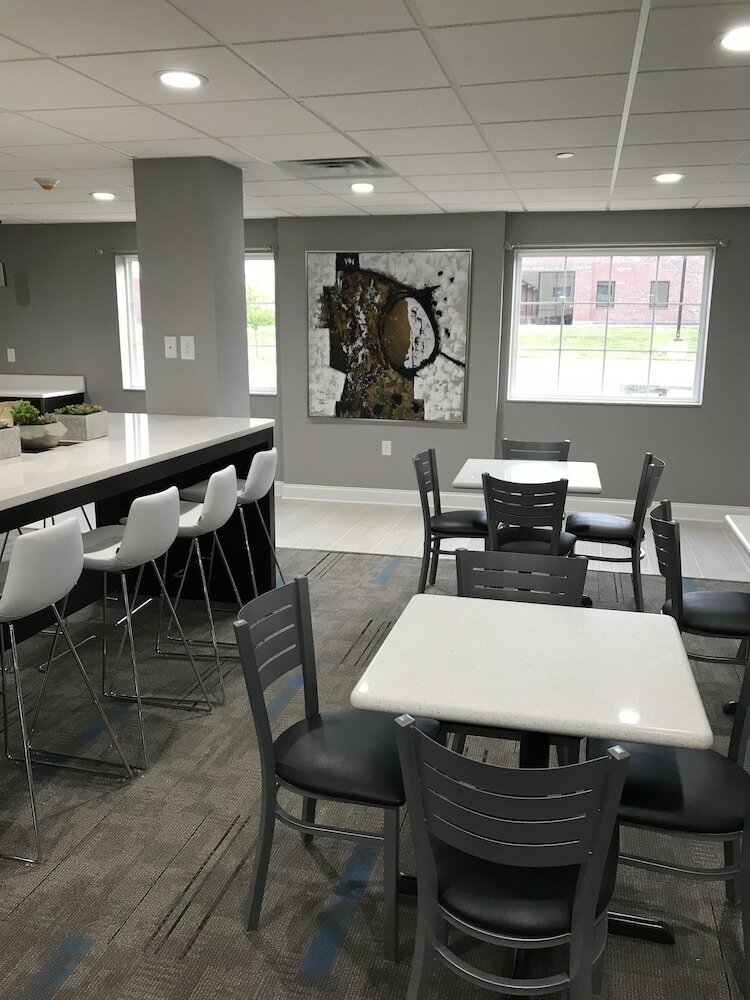Hotel Home Inn And Suites