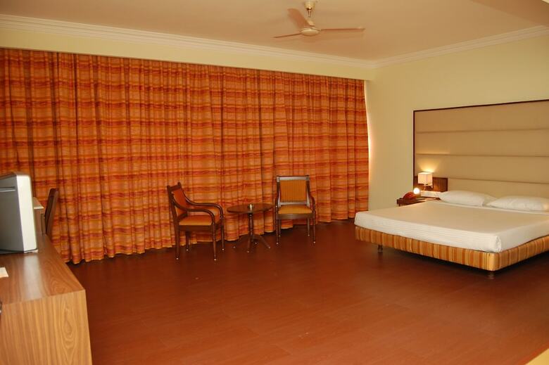 Hotel Mapple Abhay