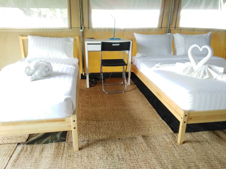 Hotel Naivacha Tent Koh Mak