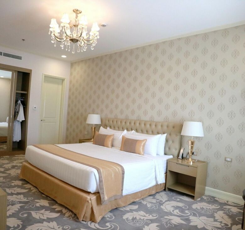 Rizal Park Hotel