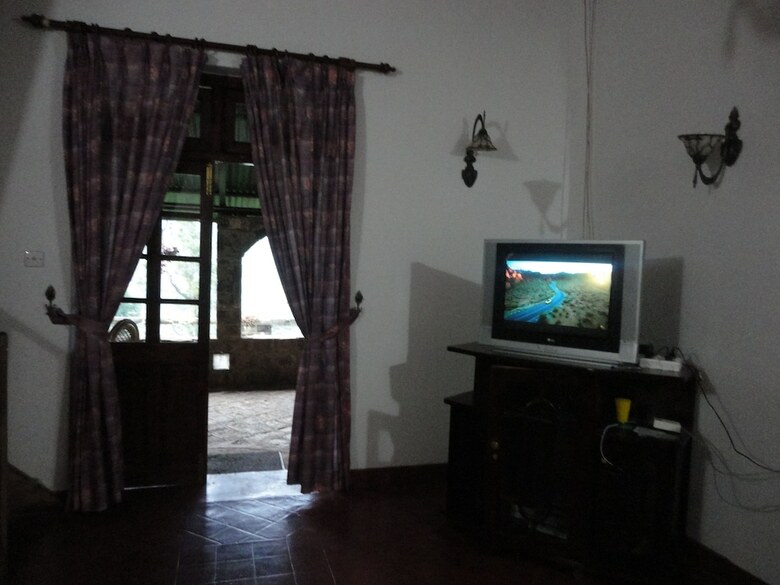 Hotel Castlereigh Holiday Bungalow