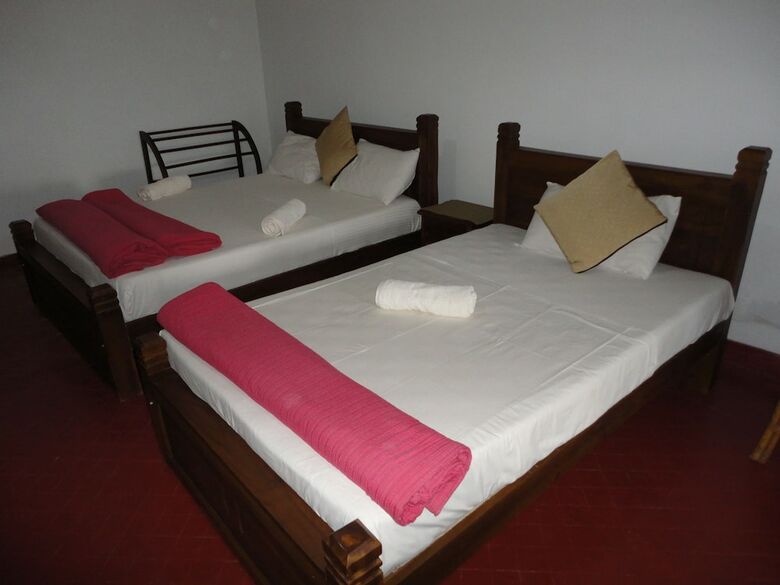 Hotel Castlereigh Holiday Bungalow
