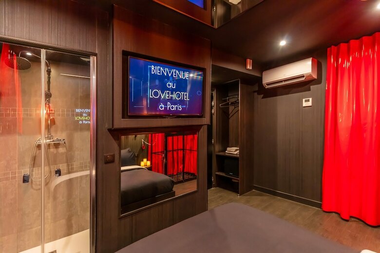 Hotel Love H�tel - Adults Only